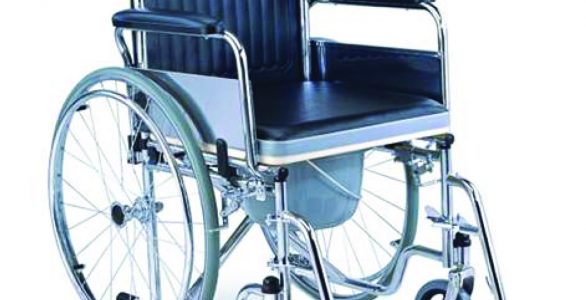 Собна инвалидска количка со адаптација за WC